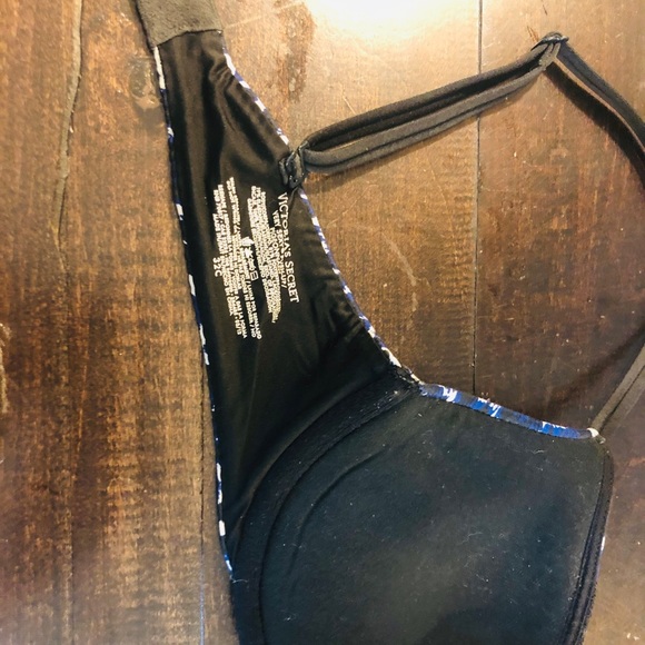 VICTORIA SECRET Very Sexy Push-up 32C - Picture 6 of 7